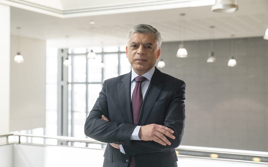 Acompanhar a transformação laboral